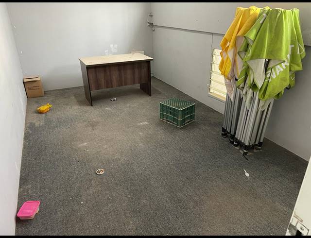 99M² WAREHOUSE TO LET IN BRIARDENE